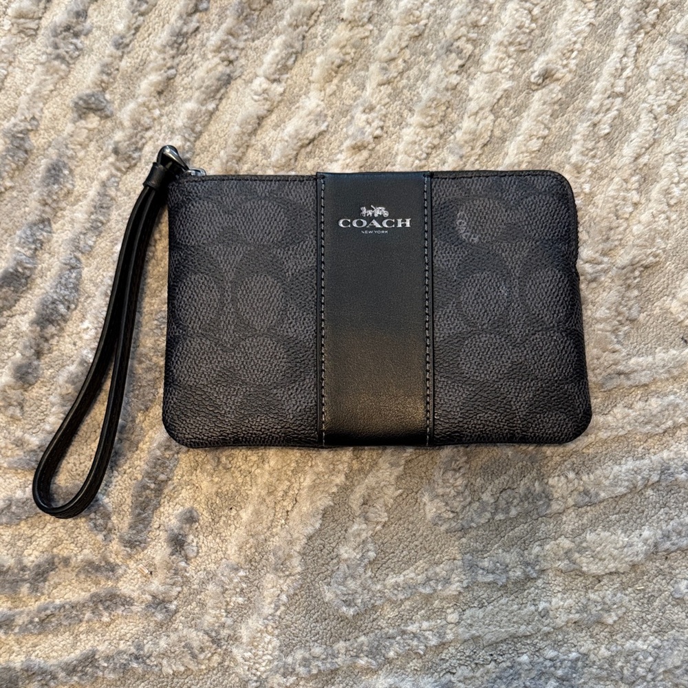 Coach Signature Black Wristlet NWT